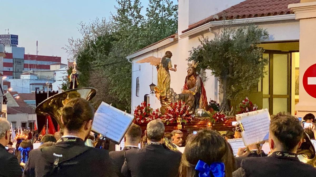 Salida del misterio de Jesús Orando en el Huerto