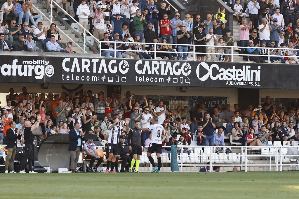 Las imágenes de la victoria del FC Cartagena que asegura su permanencia