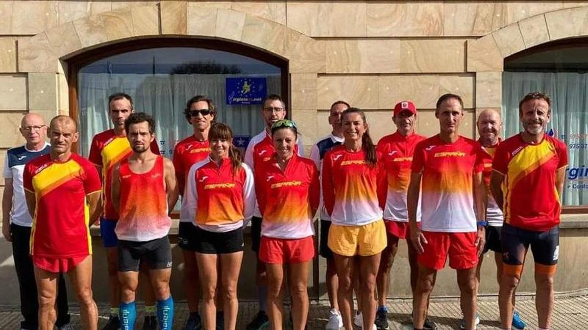 Iván Penalba, segundo por la izquierda en primera fila, junto al resto de la selección española