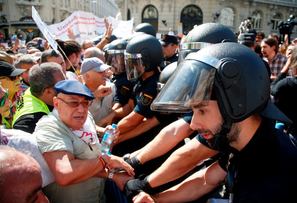 Protesta de pensionistes davant el Congrés