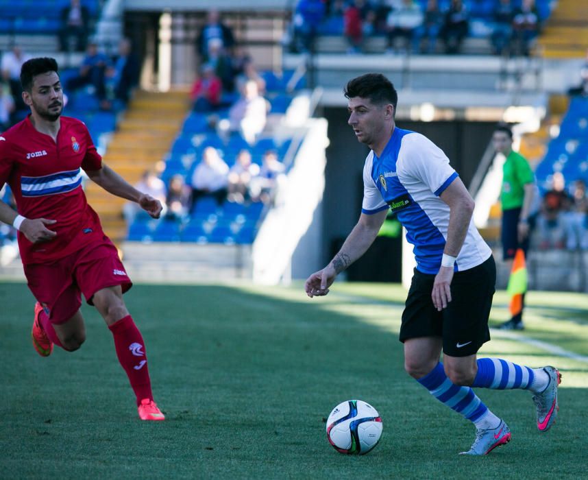 Dos goles de Chechu y una genial asistencia de Javi desatascan a un Hércules que vuelve a la promoción