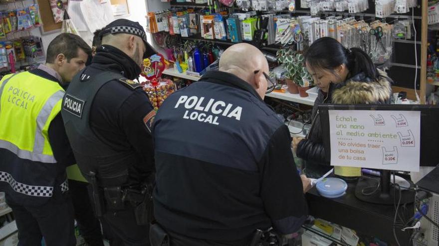 Intervienen juguetes peligrosos en varios comercios de Onda