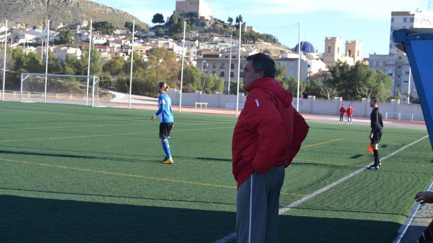 Campello continúa como técnico rojiblanco.