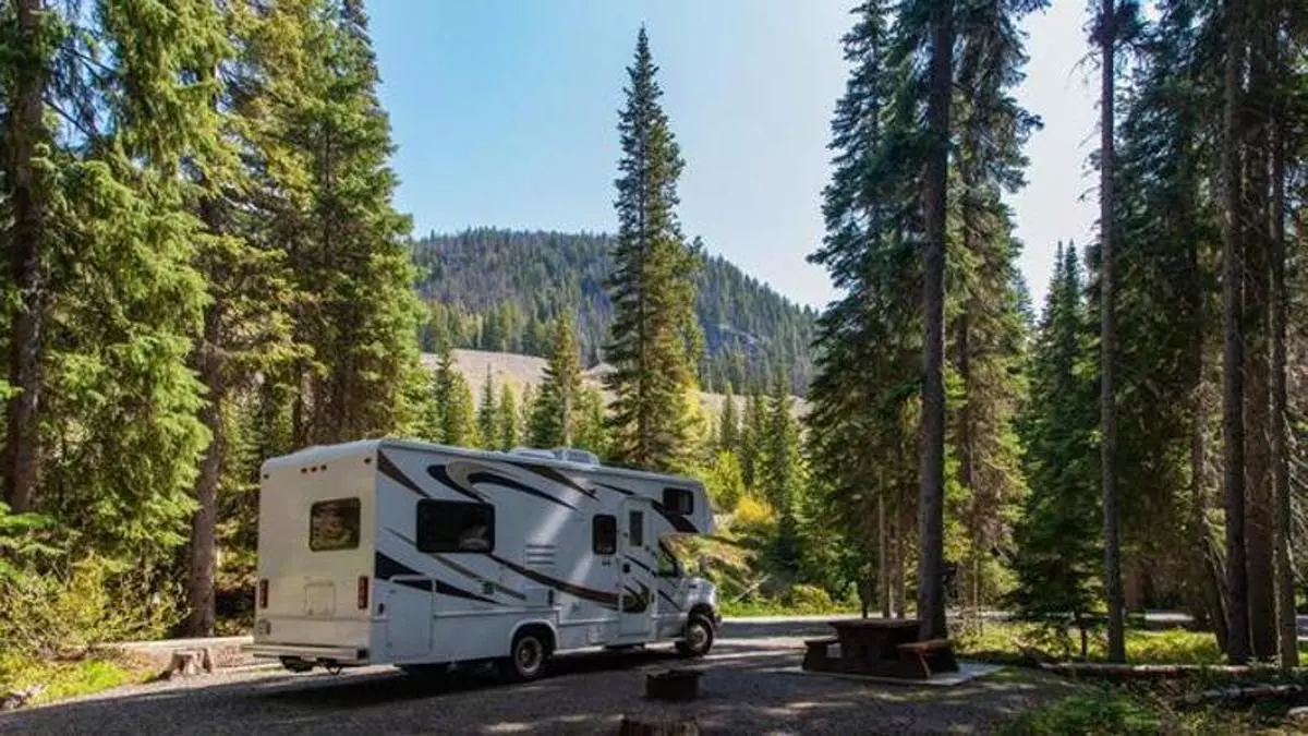 La caravana más grande del mundo sigue sin dueño tras más de un año a la venta