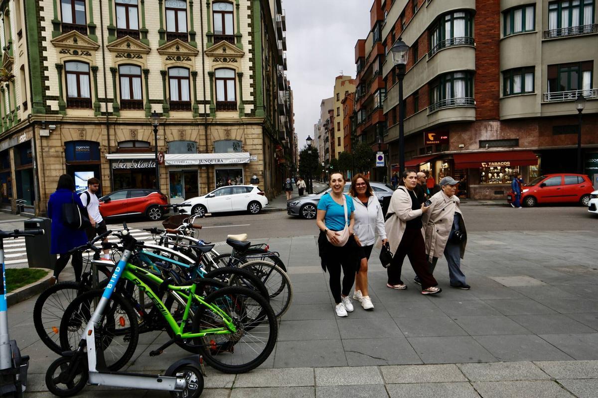 Reportaje de bicicletas y patinetes