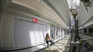 zentauroepp53268551 economia comercios cerrados peluquerias200503195042