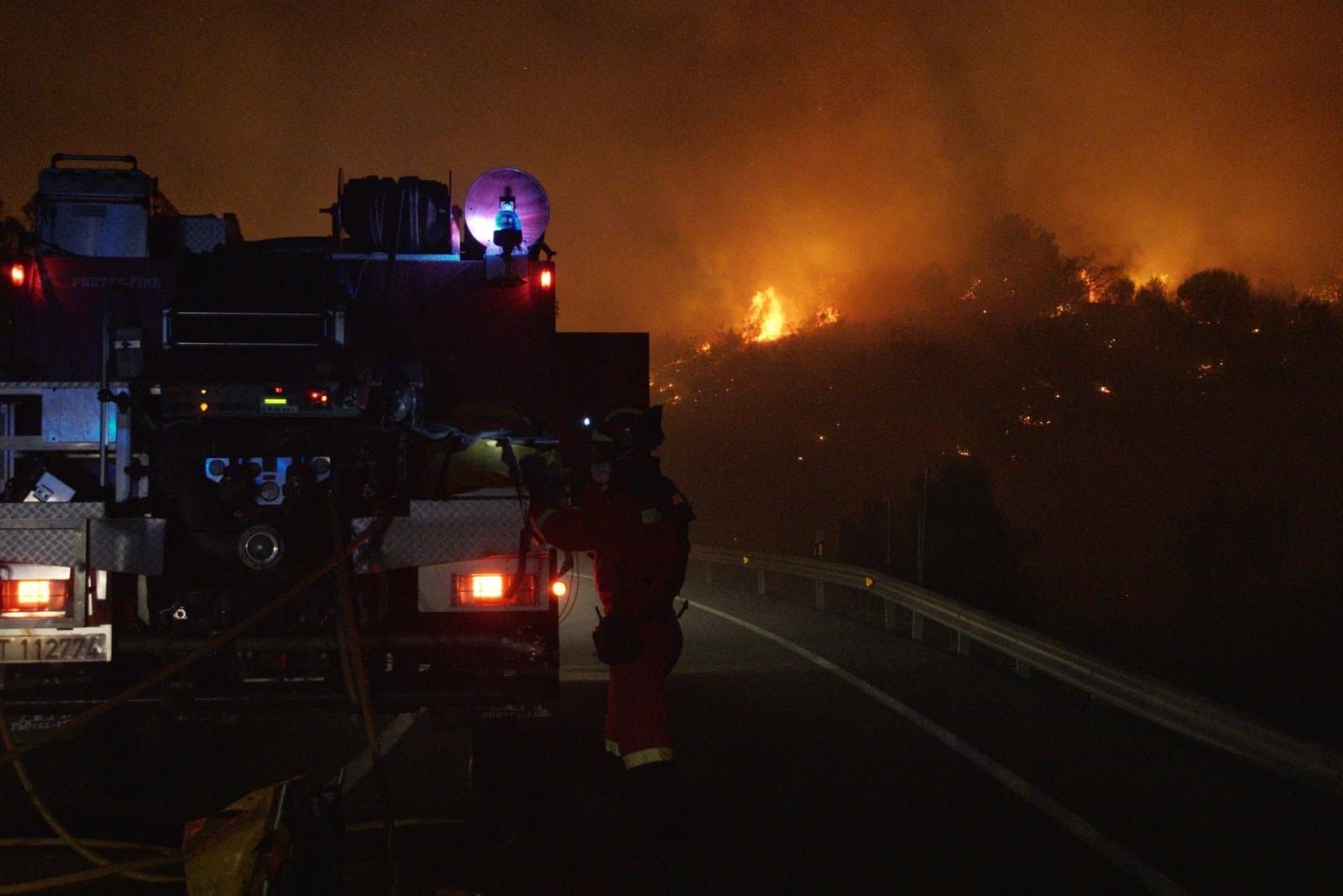 La UME, durante el incendio en El Tiemblo