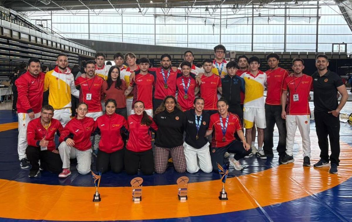 Representantes de la Región en el Campeonato de España. | FIRMA