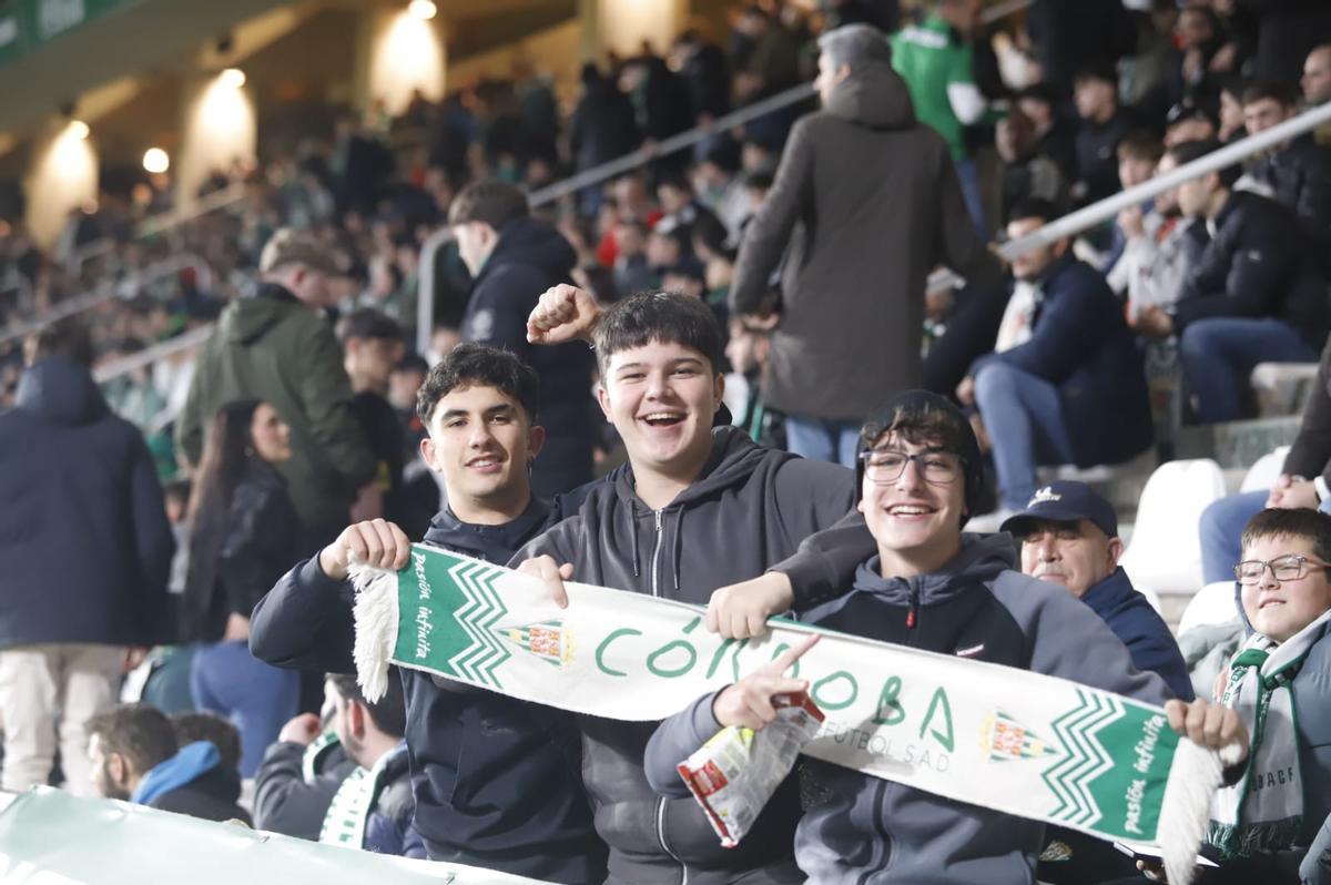 Córdoba CF-Málaga | Las imágenes de la afición en El Arcángel