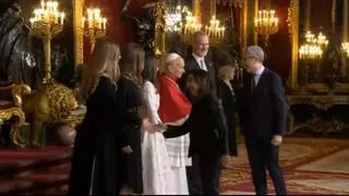 Llegada del Papa León XIV a España: recepción oficial con presencia del President de la Generalitat y representación institucional valenciana