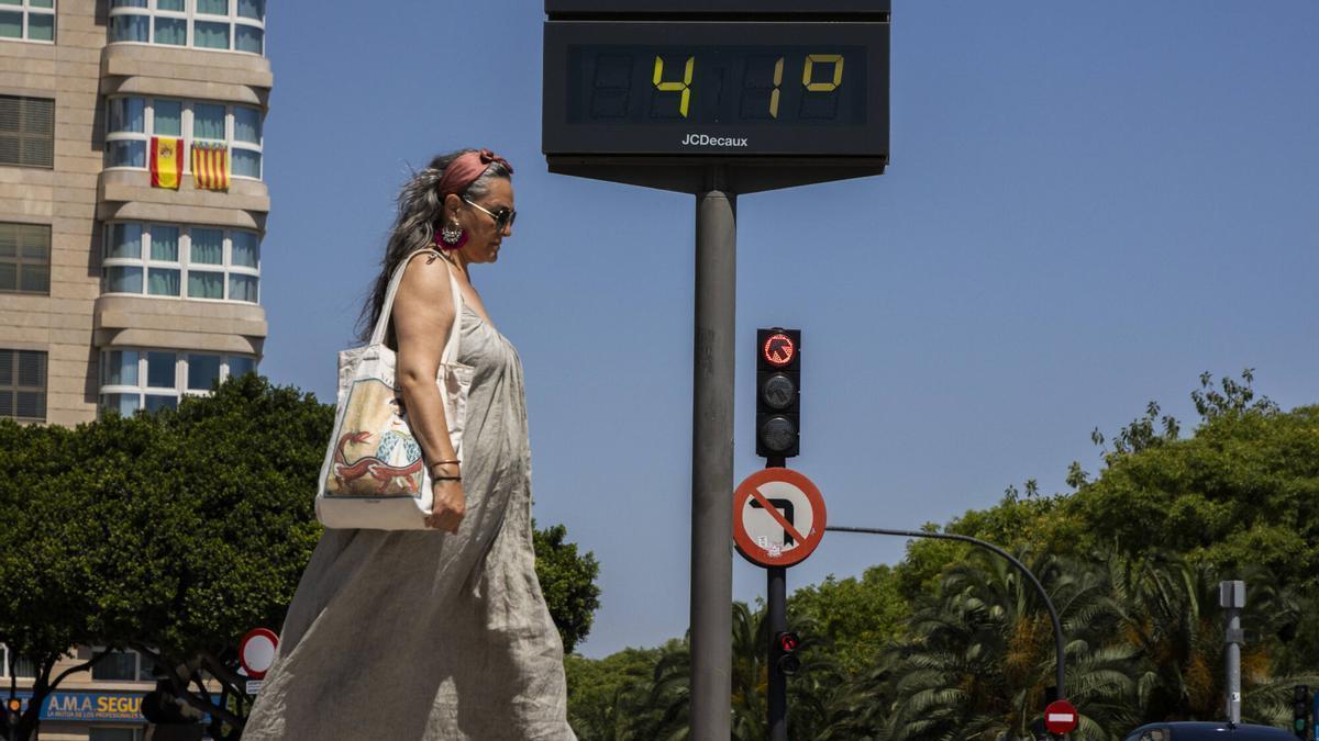 Las imágenes que nos ha dejado la ola de calor en la ciudad de València