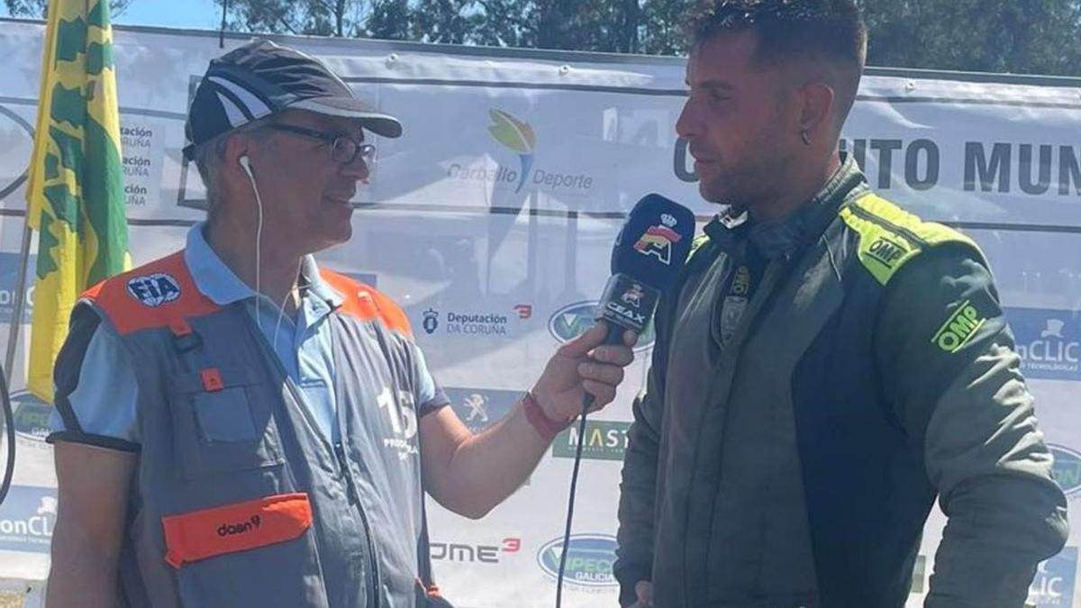 El piloto zamorano, al término de la carrera. | Autocross Carballo