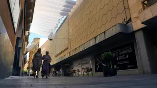 Una gestora de fondos inmobiliarios compra el antiguo Simago a El Corte Inglés