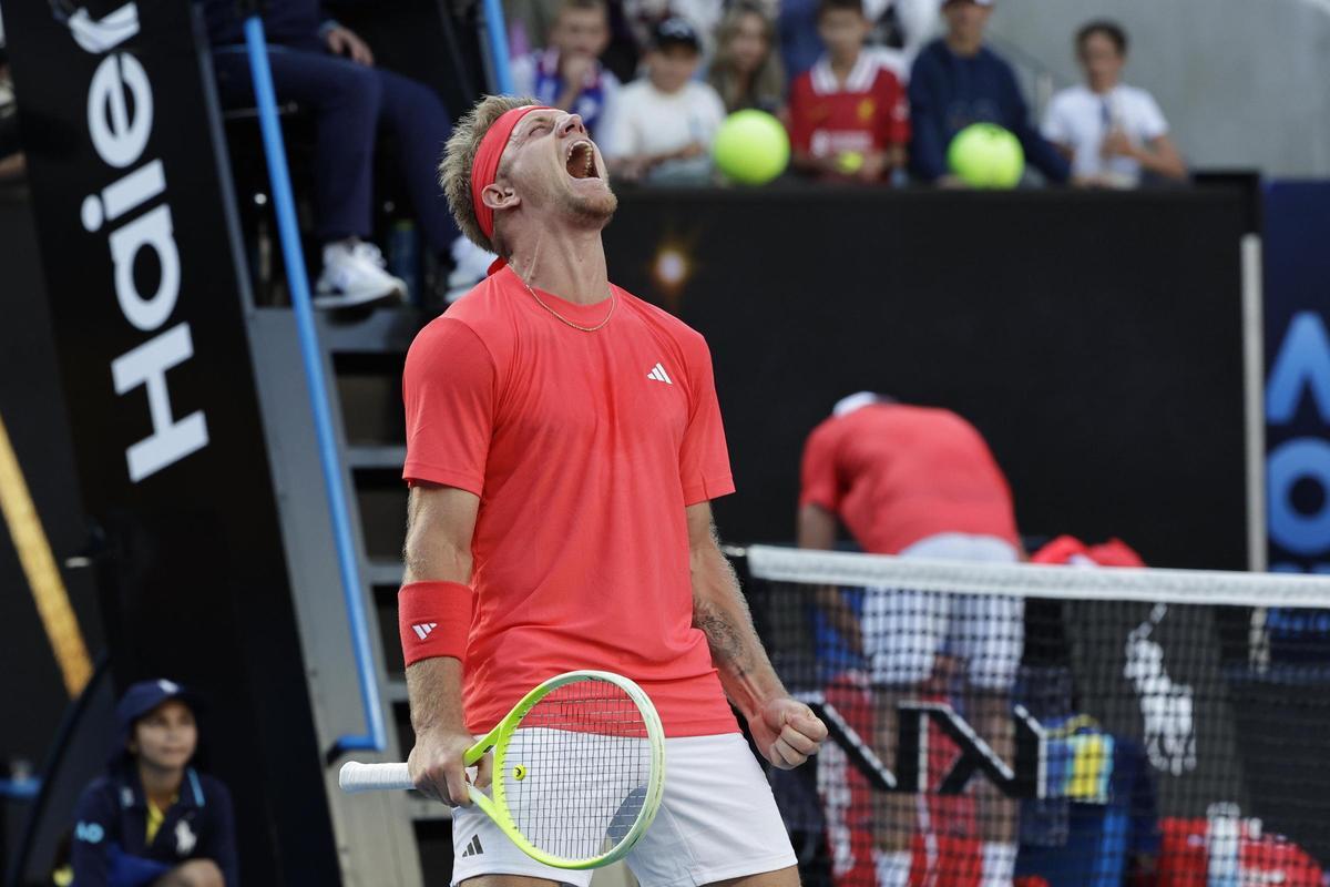 Davidovich remonta dos sets por segundo partido consecutivo y alcanza los octavos