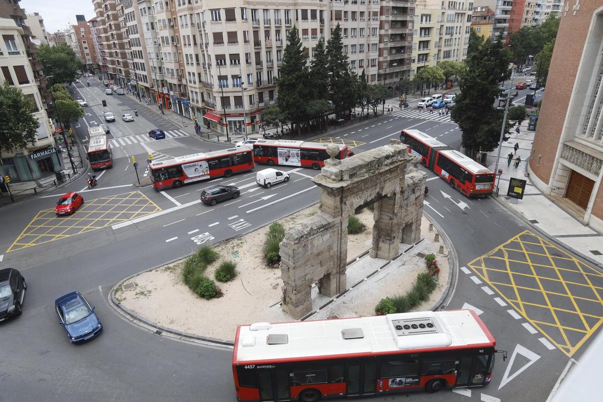 El entorno de la puerta del Carmen, en Zaragoza, una zona con muchos carriles y con un volumen de tráfico importante.