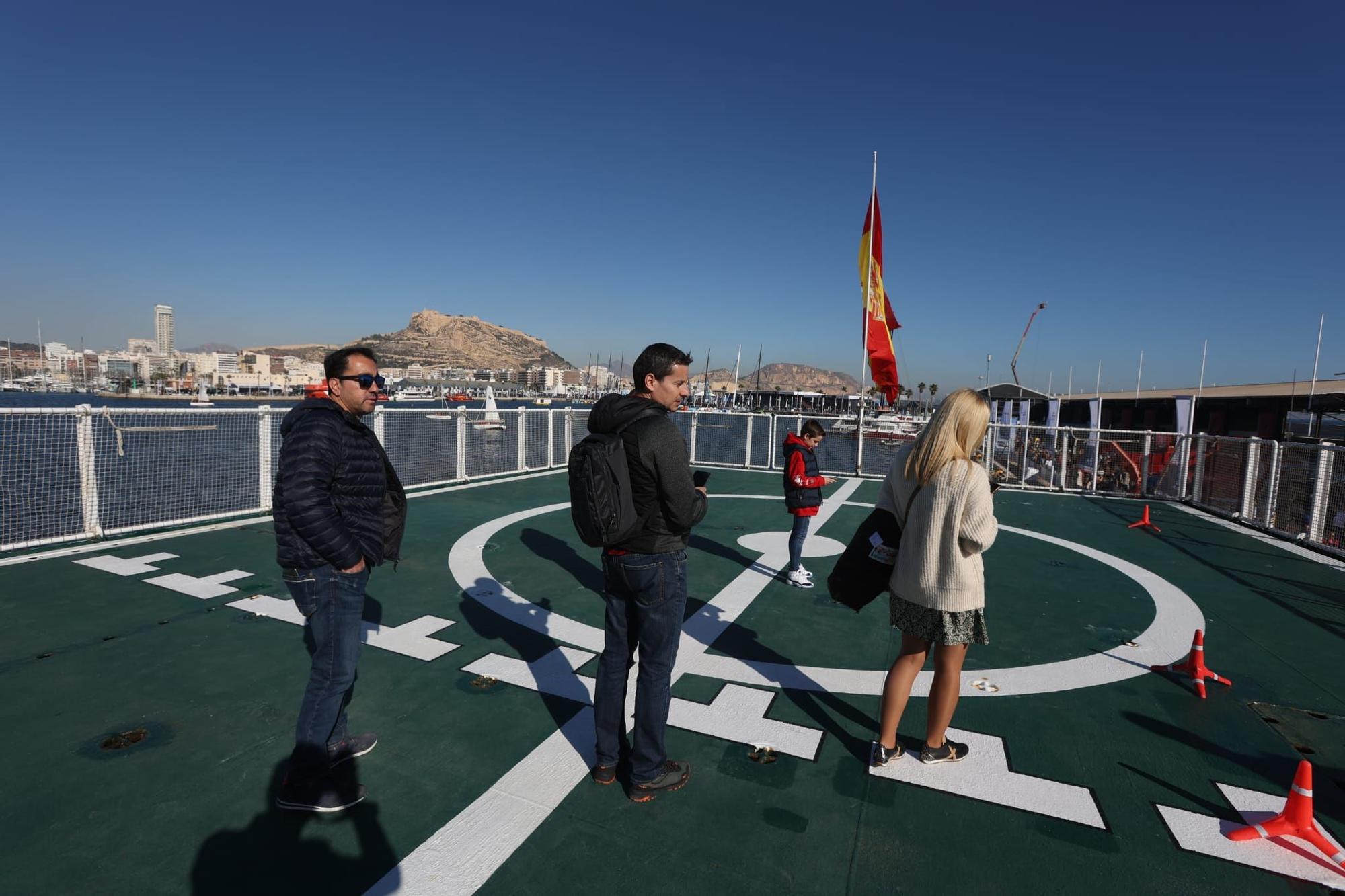 El buque oceánico de la Guardia Civil 'Río Segura'  en la Volvo Race Alicante 2023