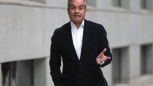 L’exconseller delegat de BBVA culpa Francisco González de la contractació de Villarejo