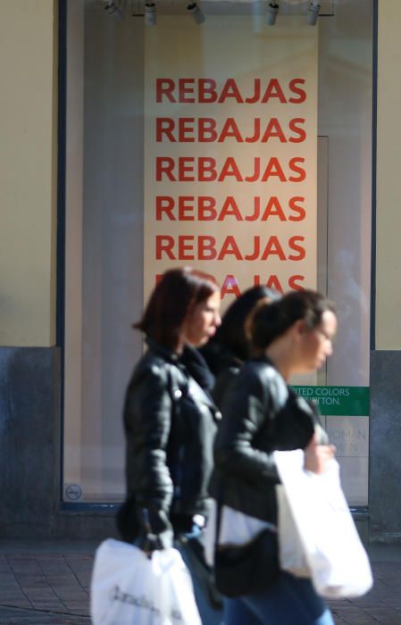 Primer día de las rebajas de enero en Málaga