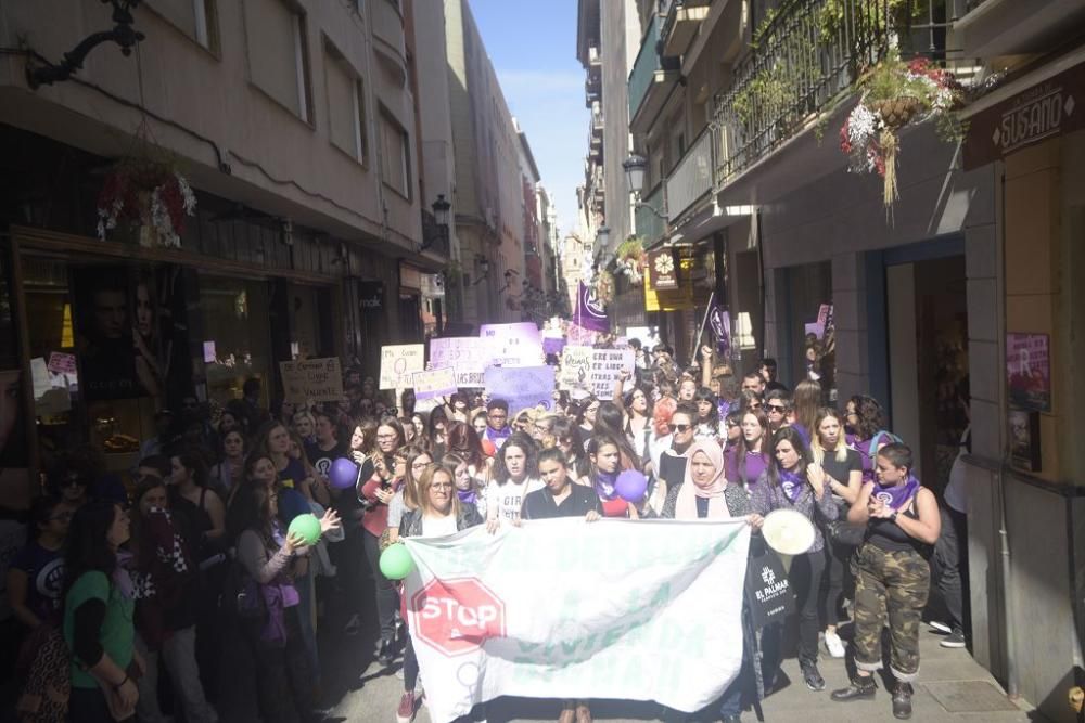 La feministas calientan motores antes de la manifestación del 8-M en Murcia