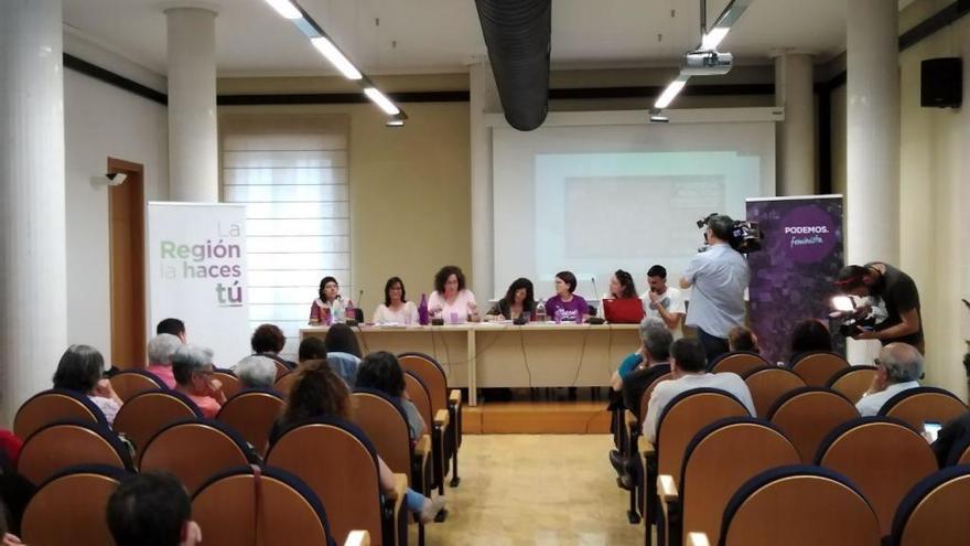 Podemos expone sus propuestas feministas para una Región más igualitaria