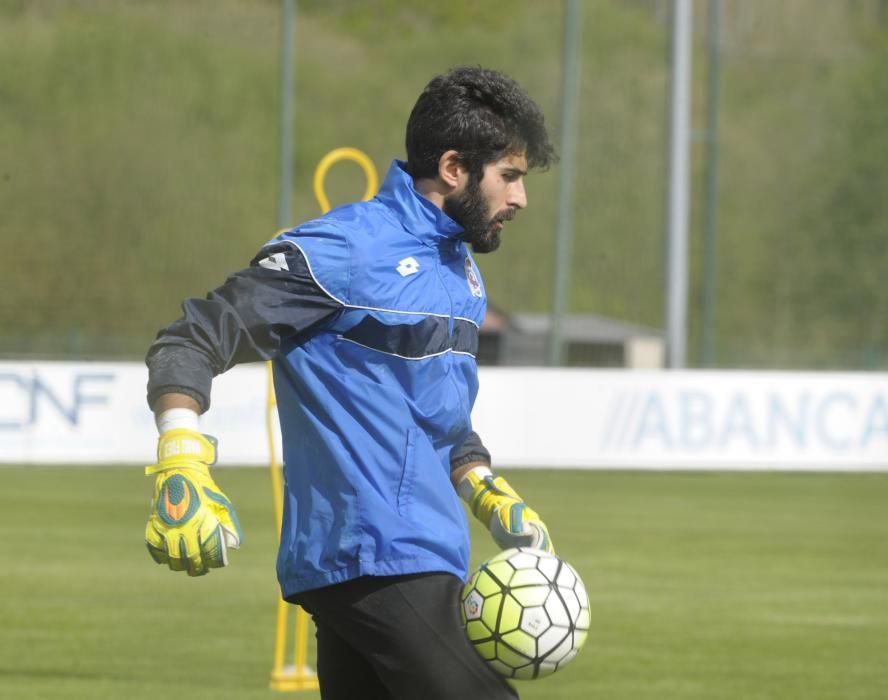 El Deportivo entrena para reponerse de la goleada