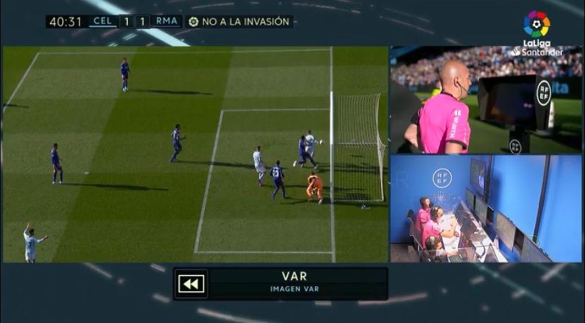 Polémico gol anulado al Celta por fuera de juego de Iago Aspas al interferir en Alaba Polémico gol anulado al Celta por fuera de juego de Iago Aspas al interferir en Alaba