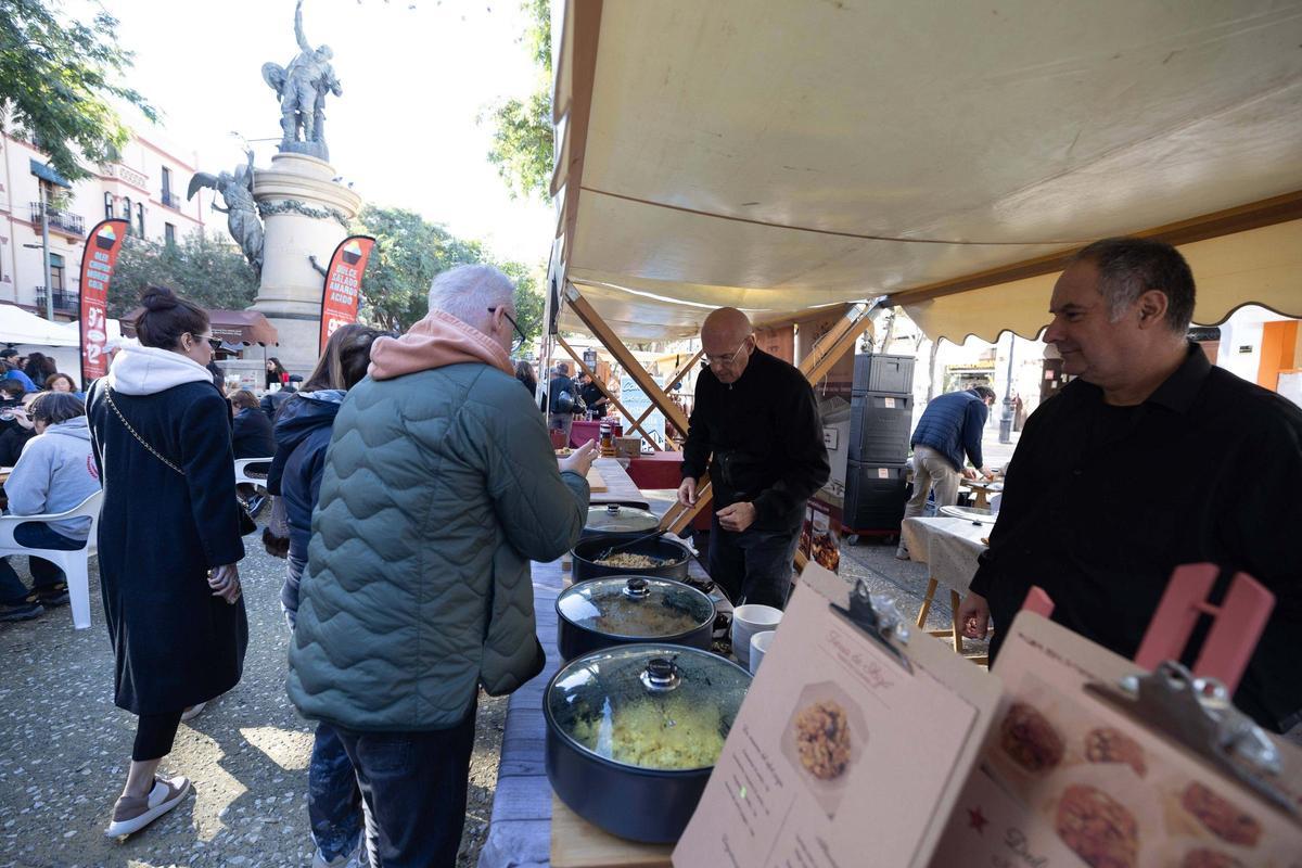 Todas las imágenes del concurso de tortilla de patata 'vermella' de Ibiza