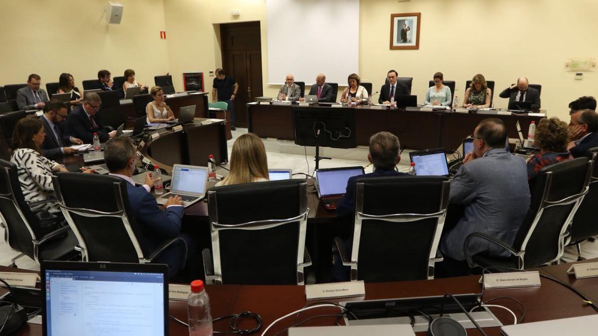 La UCO aprueba 86 nuevas plazas por necesidades docentes e investigadoras