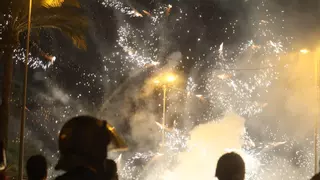Al menos diez quemados, todos leves, en la Nit de l'Albà