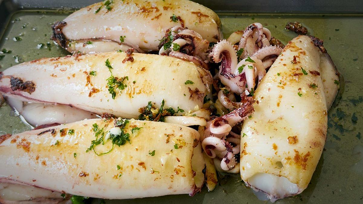 Calamares a la plancha con aliño.