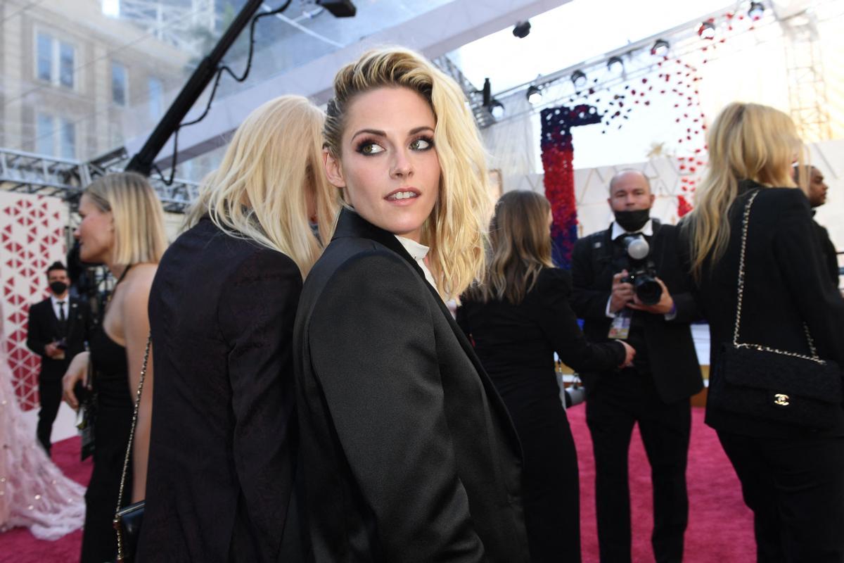 Kristen Stewart, en la alfombra roja de los Oscar.