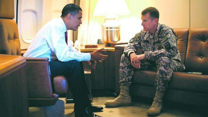 Los talibanes atribuyen al «fracaso» de la estrategia de Obama el cese de McChrystal