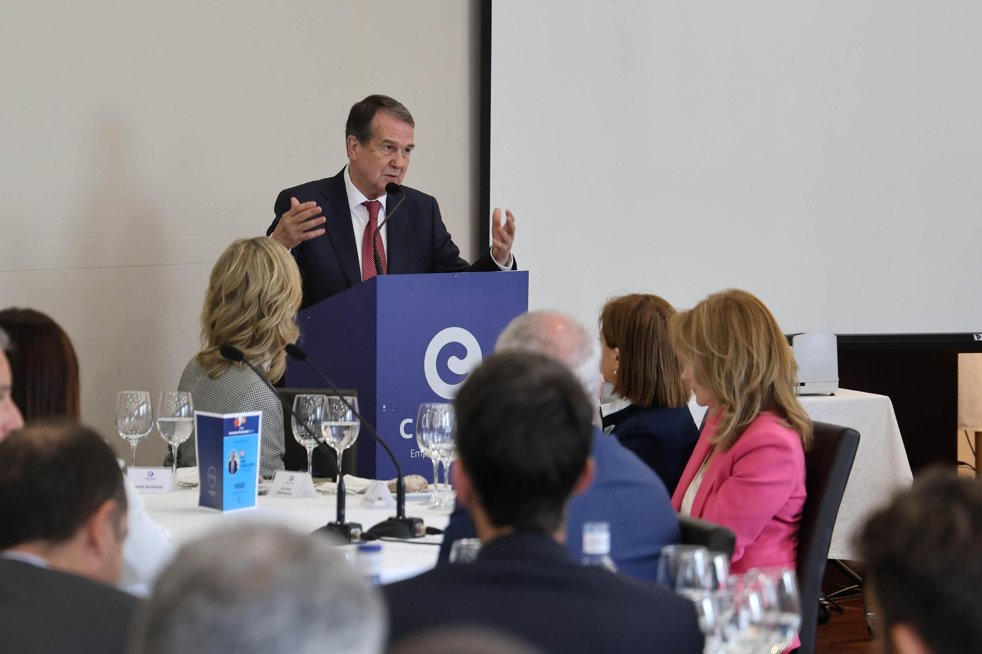 El Círculo de Empresarios cierra su ciclo electoral con Abel Caballero