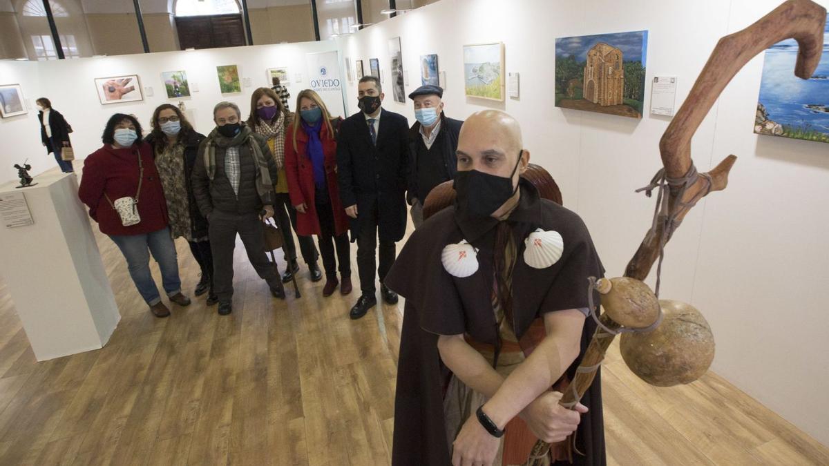 Por la izquierda, Yayi Hernández, Begoña Vega, Emilio Fernández Robles, Bibian Esteban, Lucía Rodríguez, Juan Luis Pérez Isla, Jose Luis Dizy y Pablo García. | Miki López