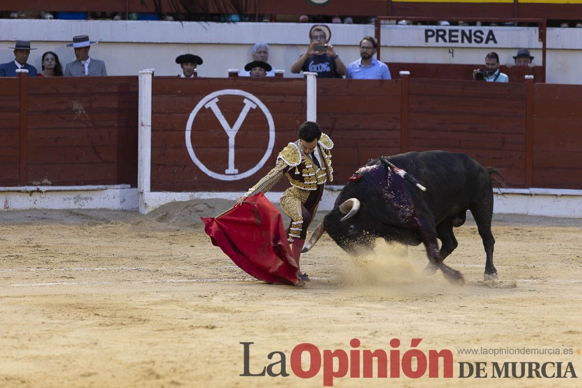 Tarde histórica en Abarán con la alternativa de José María Trigueros y el indulto de Tomás Rufo, junto a Castella salieron a hombros