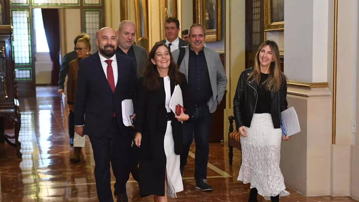 Las líneas rojas de PP y BNG para negociar el presupuesto de A Coruña