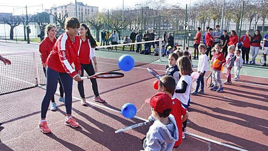 La tennista fa un clínic al GEiEG dins dels actes de celebració del centenari