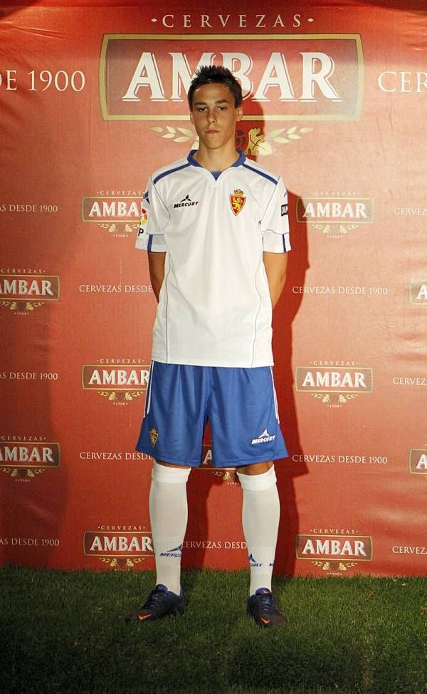 Presentación de las nuevas equipaciones del Real Zaragoza