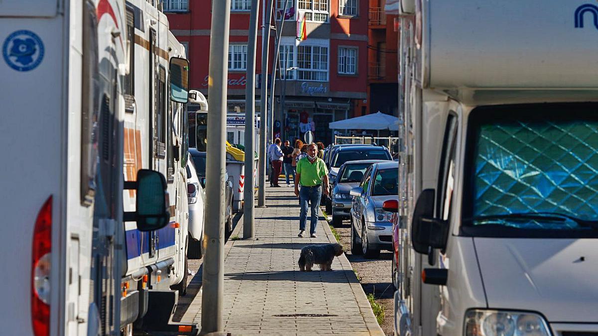 Caravanas estacionadas en O Grove durante este fin de semana del Pilar