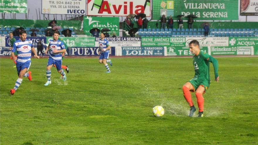 El Villanovense se adapta al agua