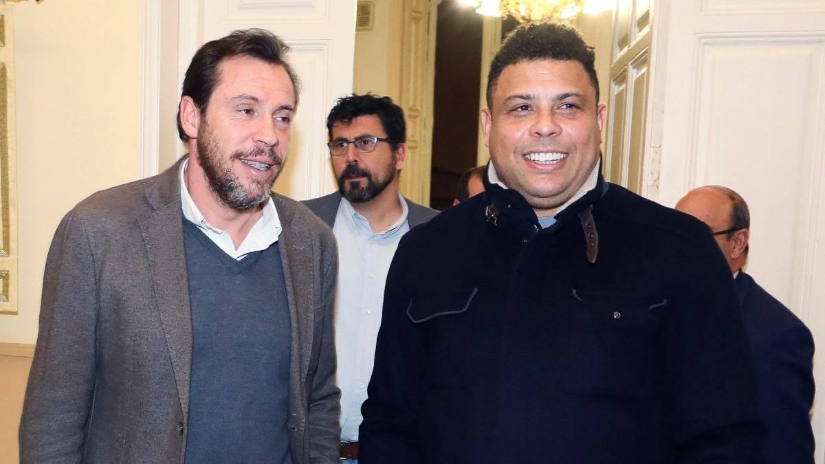 Óscar Puente y Ronaldo, en una imagen de archivo