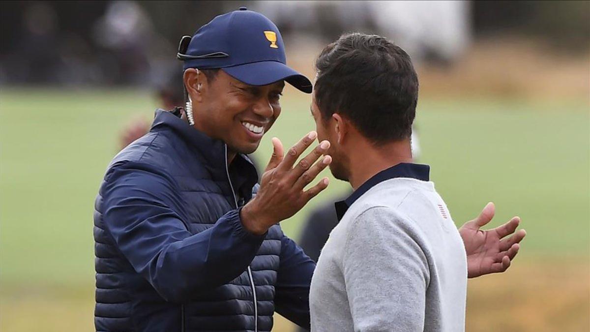 Woods felicita a Schauffele tras lograr su punto junto a Cantley