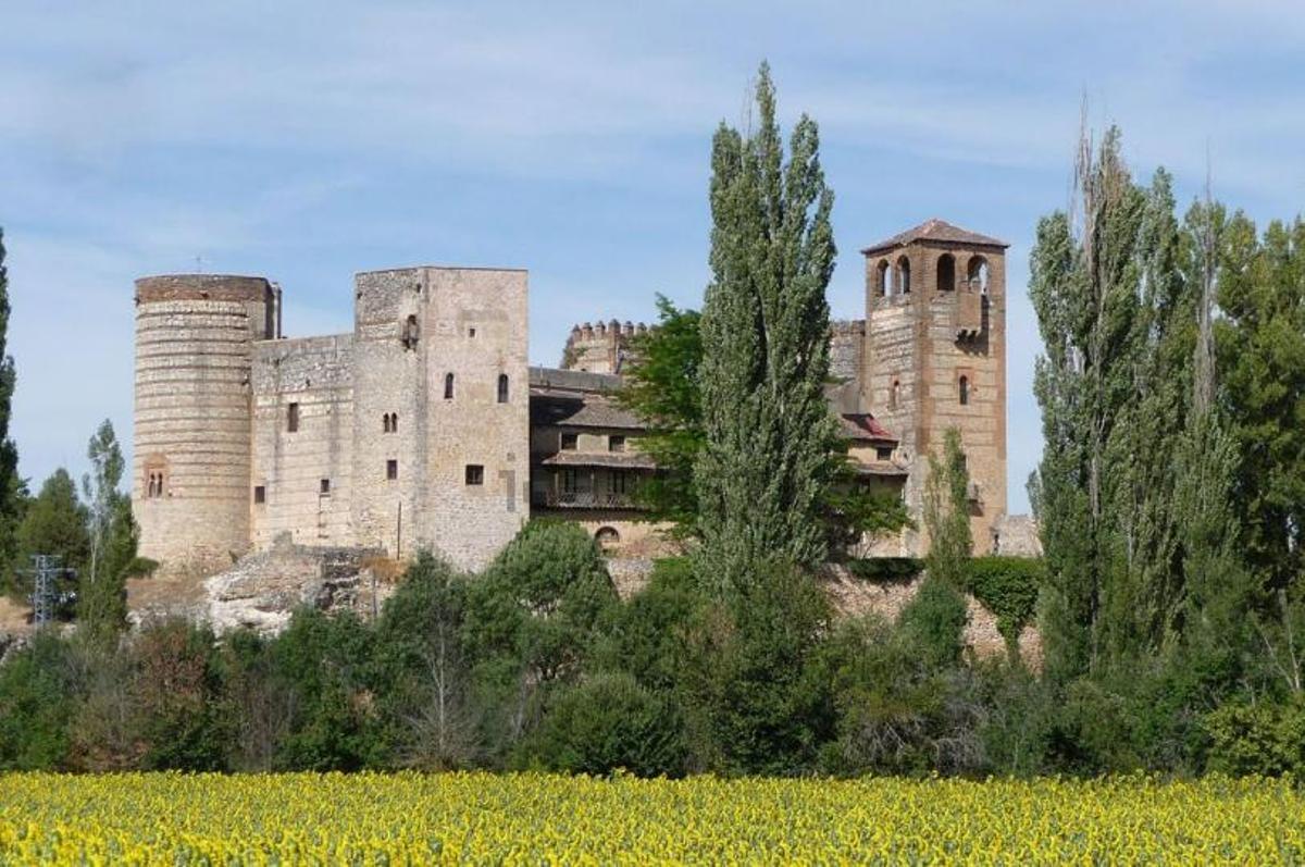 Perspectiva del castillo de Castilnovo.