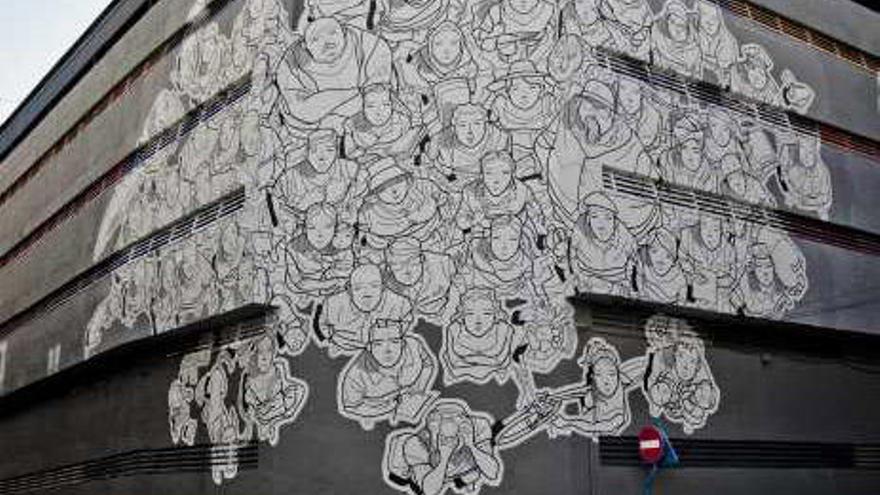 Aspecto que ofrece el mural en la calle Canalejas de Alicante.