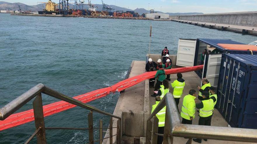 PortCastelló se entrena contra la contaminación marina