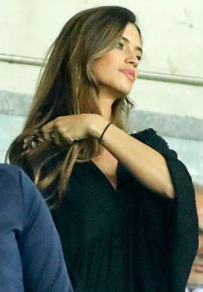 Sara Carbonero con vestido otoñal