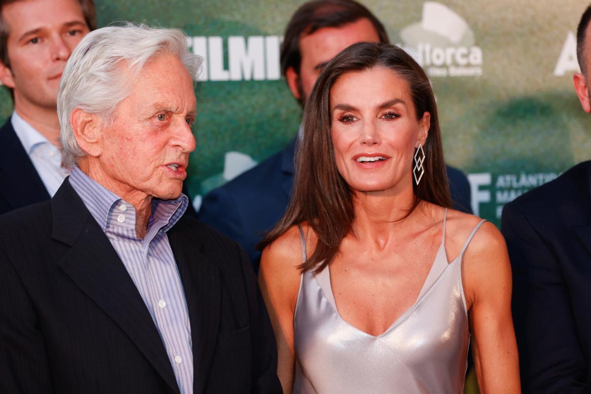 La reina Letizia y Michael Douglas en Mallorca