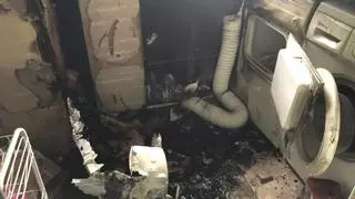 Cuatro heridos por inhalación de humo en el incendio de una vivienda en Novelda