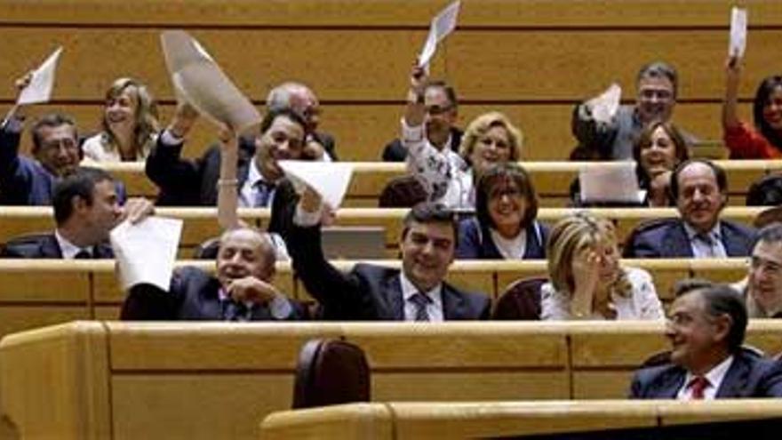 Zapatero se muestra convencido del apoyo ciudadano a la subida fiscal