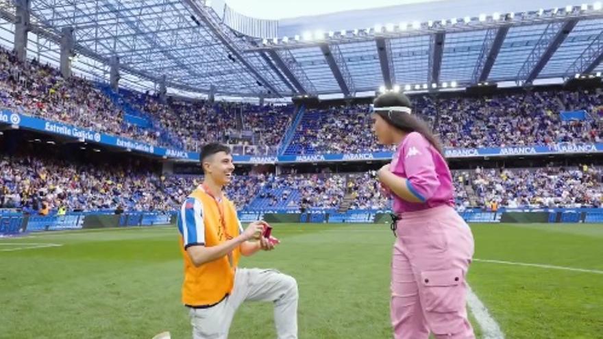 Pedida de mano y doble victoria en Riazor